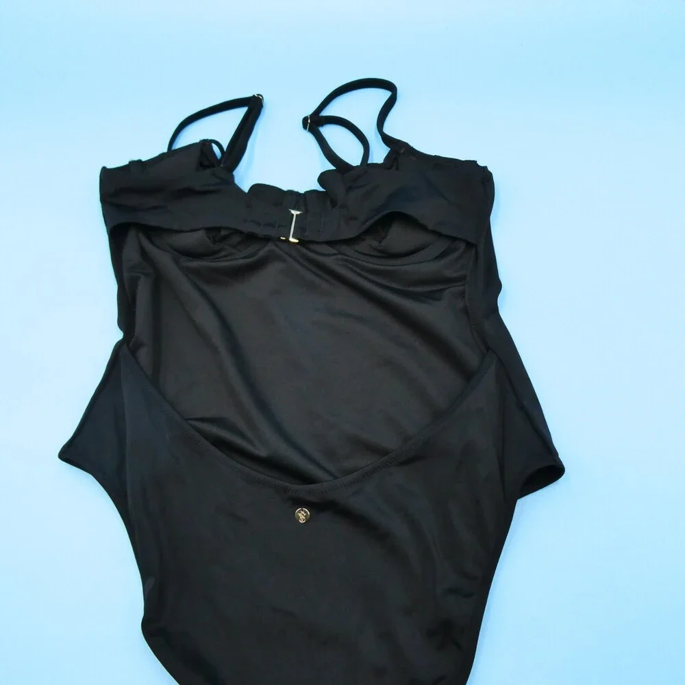 Victorias Secret Medium Black Smooth Underwire Lightly Padded One Piece Swimsuit